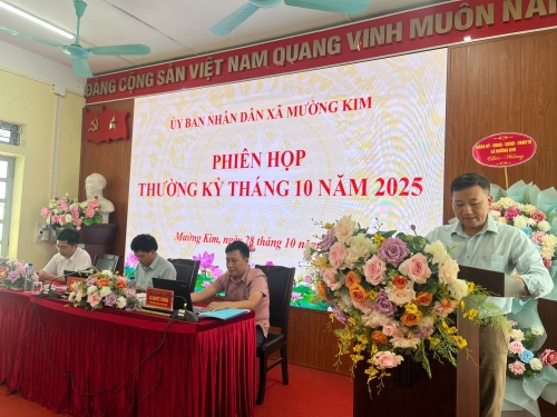 HỌP GIAO BAN THƯỜNG KỲ THÁNG 10 NĂM 2025