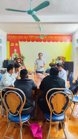 TỔ CÔNG TÁC SỐ 1 NẮM TÌNH HÌNH TẠI CHI BỘ BẢN HÀNG,  BẢN THẨM PHÉ