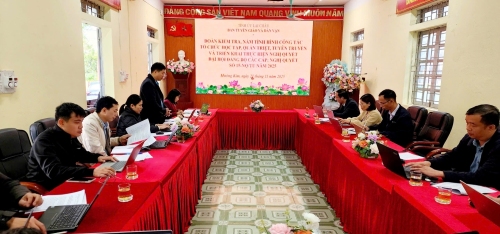 Kiểm tra việc tổ chức học tập, quán triệt và triển khai nghị quyết tại xã Mường Kim