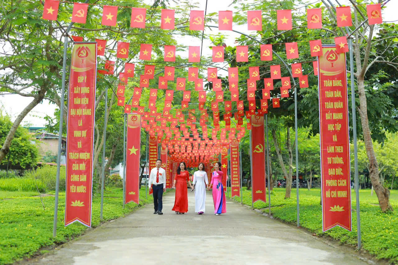 Phiên họp trù bị Đại hội Đảng bộ xã Mường Kim